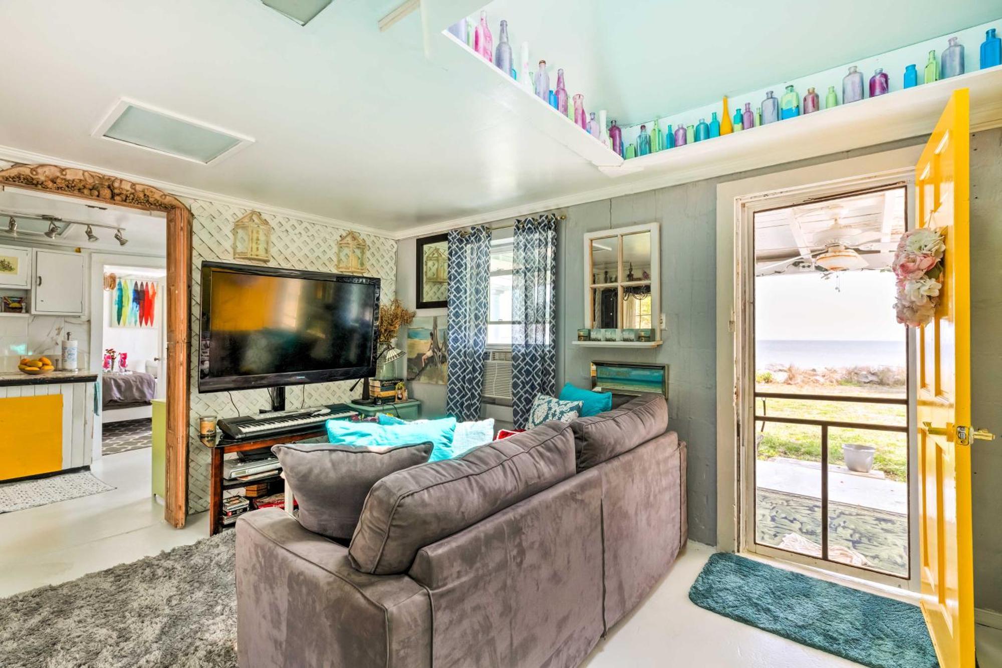 Oceanfront White Stone Cottage With Private Beach! Екстер'єр фото