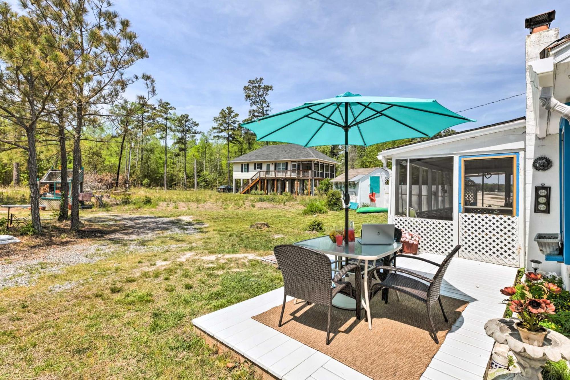 Oceanfront White Stone Cottage With Private Beach! Екстер'єр фото